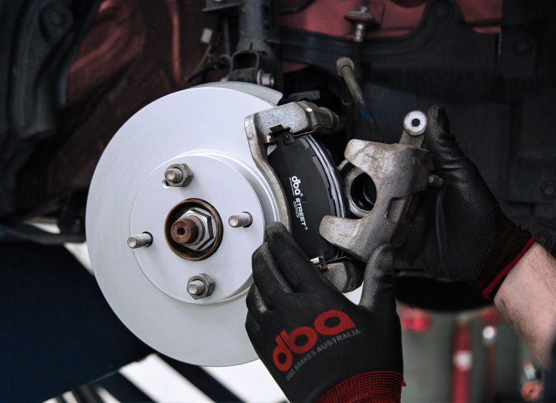 DBA 94-04 Mustang Exc. Cobra/Bullitt/Mach1 Front Slotted Street Series Rotor